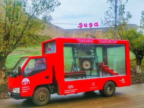 Qələbədən sonra Qarabağda toxunan ilk xalça