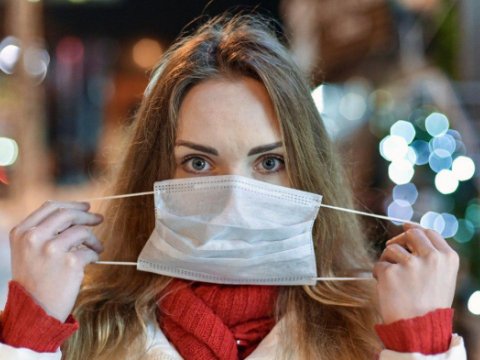 Ermənistanda açıq havada maska taxmaq məcburi oldu