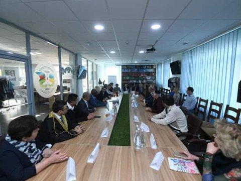 Ukrayna Azərbaycanlıları Radasının ofisində dəyirmi masa  