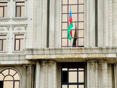 Dövlət Xidməti əcnəbilərə müraciət etdi