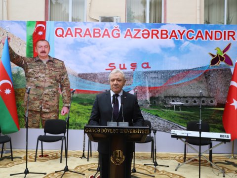 Gəncə Dövlət Universitetində Zəfər Günü - FOTOLAR