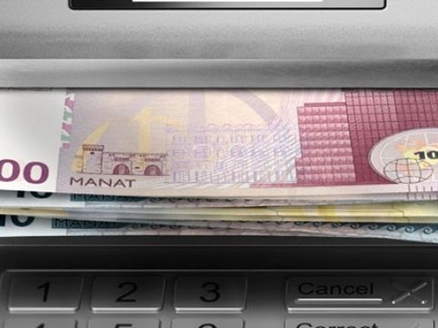 Prezidentin köməkçisi əməkhaqqılarının artırılmasından DANIŞDI