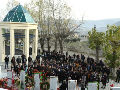 Şəhidin bulaq-xatirə kompleksinin açılışı