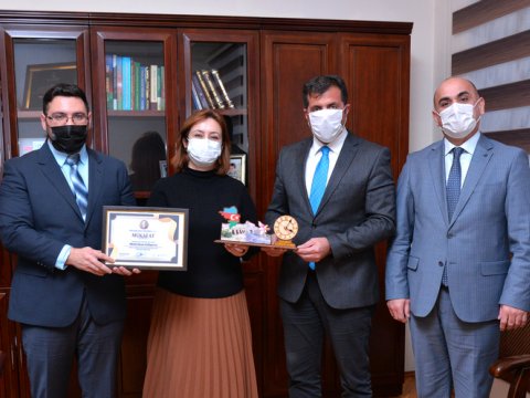 “Firudin bəy Köçərli” mükafatı BŞTİ müdirinə təqdim edildi - FOTO