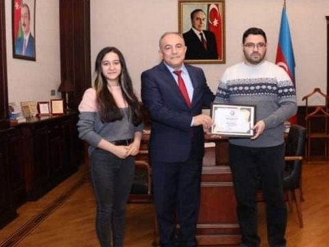 “Firudin bəy Köçərli” mükafatı rektora təqdim edildi -FOTO