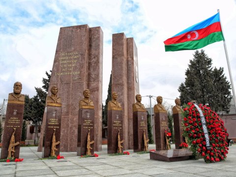 Qəhrəmanların adı verilən paytaxt məktəbləri