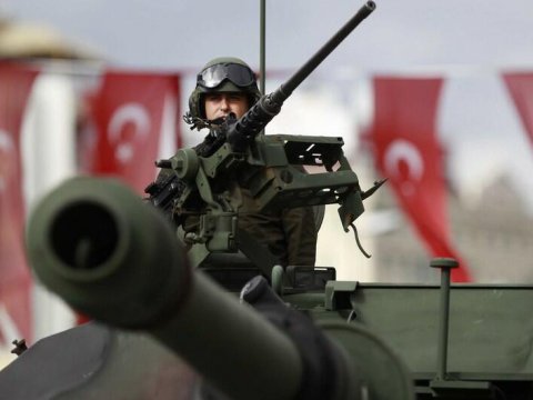 Türkiyə gələcəyin silahını yaradır