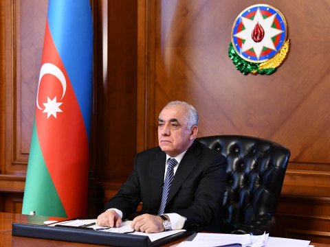 Baş nazir ilin yekunlarını müzakirə etdi