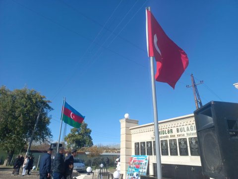 Şabranda şəhidlərin xatirəsinə abidə-bulaq kompleksi