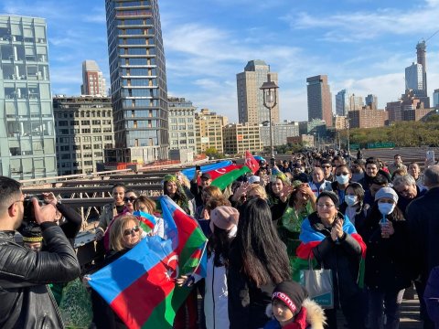 Nyu-Yorkda 8 Noyabr avtoyürüşü