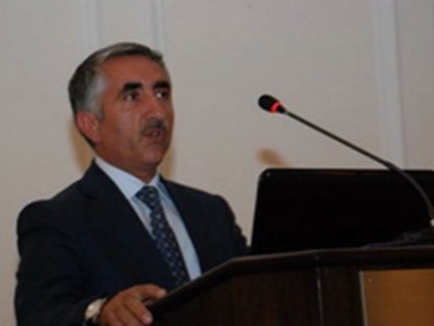 Abşeronun həbsdəki baş memarı şikayət verdi