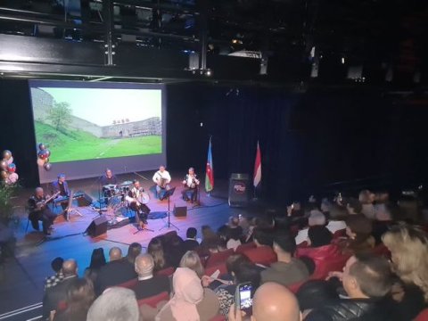 Haaqada Zəfər Günü konserti - FOTO