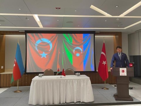 Fuad Muradov Nyu-Yorkda türk icmasının nümayəndələri ilə görüşüb