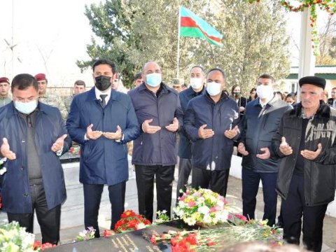 Goranboyda Şəhid mayorun məzarı ziyarət olunub