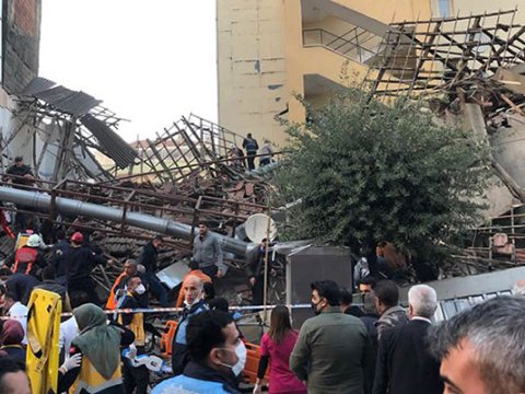 Türkiyədəki bina uçqununa görə 4 nəfər SAXLANILDI