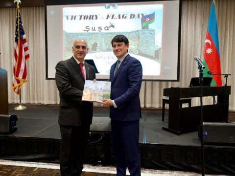 Fuad Muradov Texasda Azərbaycan icmasının üzvləri ilə görüşüb