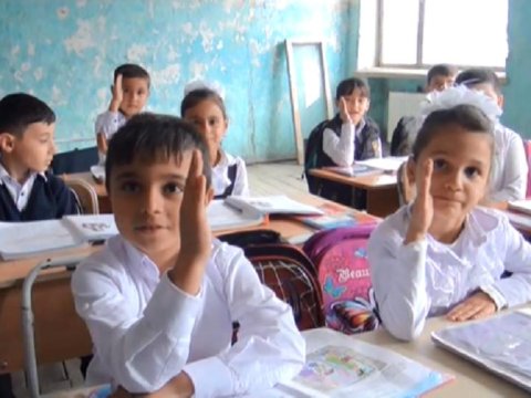 Bakıda şagirdlərin davamiyyəti aşağı düşüb - RƏSMİ