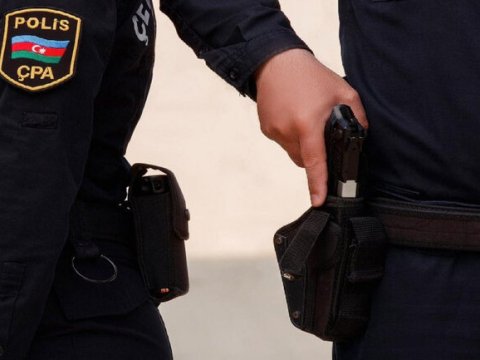 Polis ehtiyatsızlıqdan özünü YARALADI