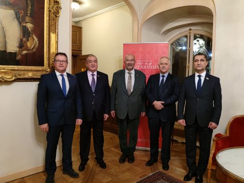 Fransada Qarabağ DEBATI