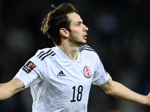 Azərbaycanda məşhurlaşan futbolçunun oğlu Avropa qrandlarının MARAQ DAİRƏSİNDƏ