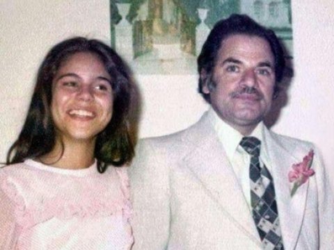 Şiraz stadionunda dar ağacından asılan QADINLAR