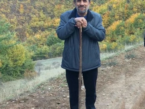 Varlı ölkənin kasıb PREZİDENTİ - Mal-qara saxlayır, qoyun otarır...