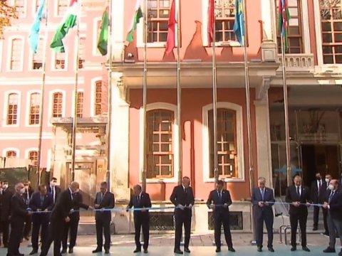İlham Əliyev İstanbulda Türk Şurasının katibliyinin yeni binasının açılışında