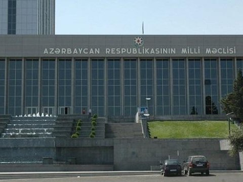 Büdcə müzakirələri bu gün də davam edəcək