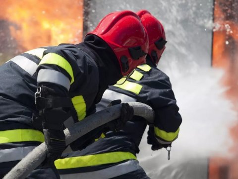 Bakıda yanğın: 10 nəfər təxliyə edildi