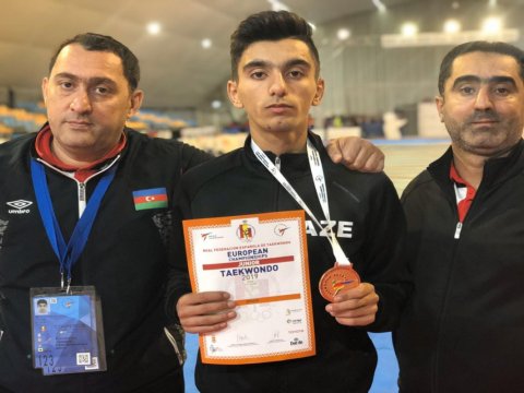 Taekvondoçumuz erməniyə qalib gəldi - Çempion oldu