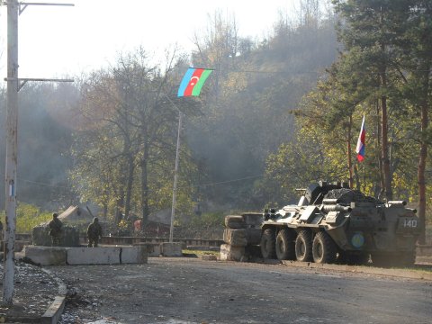 Hərbçilərimizə hücum edən erməni terrorçunun KİMLİYİ BİLİNDİ