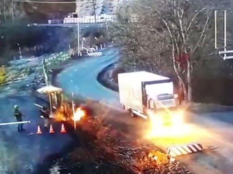 Erməni terrorçu hərbçilərimizin üstünə qumbara atdı – Şuşa-Laçın yolu BAĞLANDI