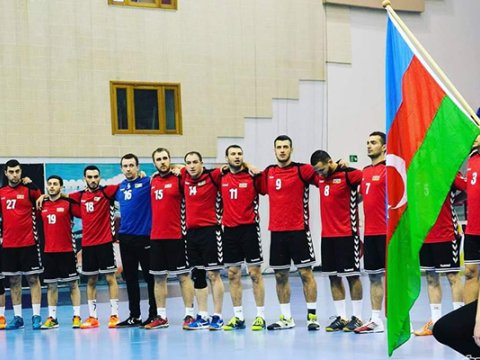 Nazirə şikayət edən 14 idmançı komandadan QOVULDU