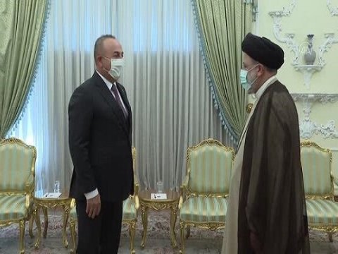 Rəisi Çavuşoğlunu qəbul etdi - İran Türkiyə ilə razılığa gəldi