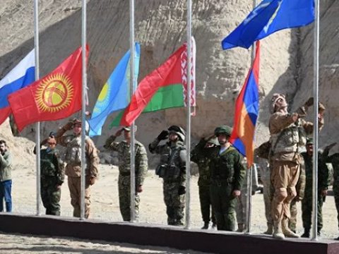 Tacikistanda hərbi təlimlər BAŞLAYIR