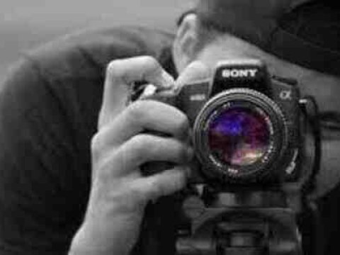 Prezident iqamətgahının fotosunu çəkənlər həbs edildi