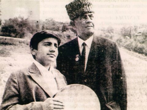 Xan Şuşinski -120: Oğlu atasından yazır...