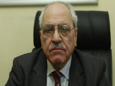 Türkiyəli şair vəfat etdi