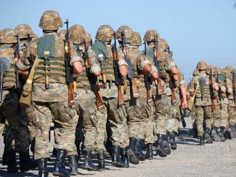 Erməni hərbçilər saxlanıldı, düşmənin silah-sursatı ələ keçirildi