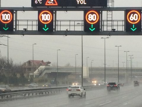 Əsas yollarda sürət həddi endirildi