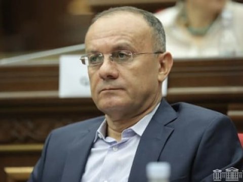 Ohanyan yeni müdafiə nazirindən uğur gözləmir
