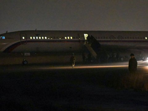 Muradovun təyyarəsi Bakıdan İrəvana uçdu