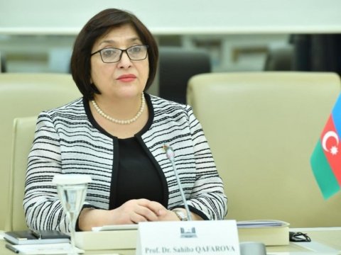 Spikerdən Dirçəliş günü TƏBRİKİ