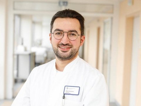 Azərbaycanlı həkim Almaniyada ilkə imza atdı