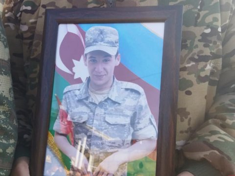 Şəhid əsgərimizlə vida mərasimi - FOTO
