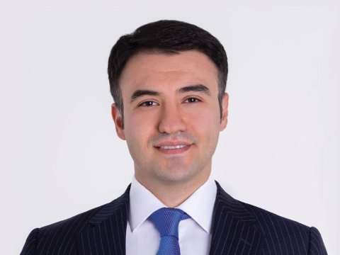 Deputatın atası vəzifədən azad olundu