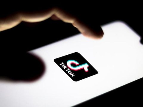 “TikTok”da narkotiki təbliğ edən yeniyetməyə XƏBƏRDARLIQ