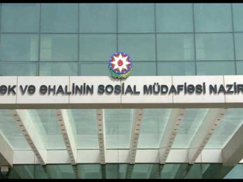 Nazirliyin qarşısında aksiya – Saxlanılan YOXDUR