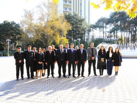 Ədliyyə işçilərinin peşə bayramıdır