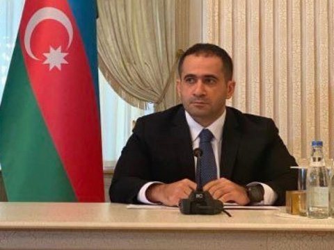 Nazir müavinindən fəxri adlarla bağlı qalmaqallara REAKSİYA
